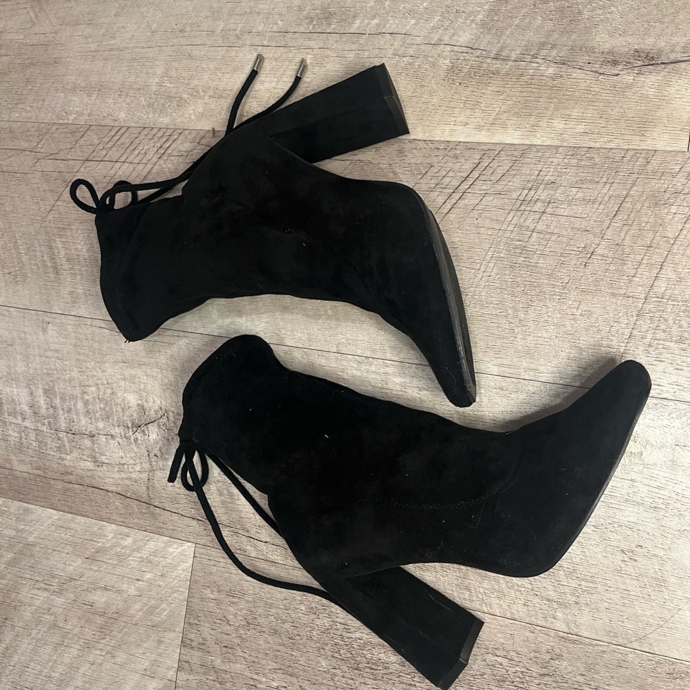 Elegant Black Suede Women's Ankle Boots